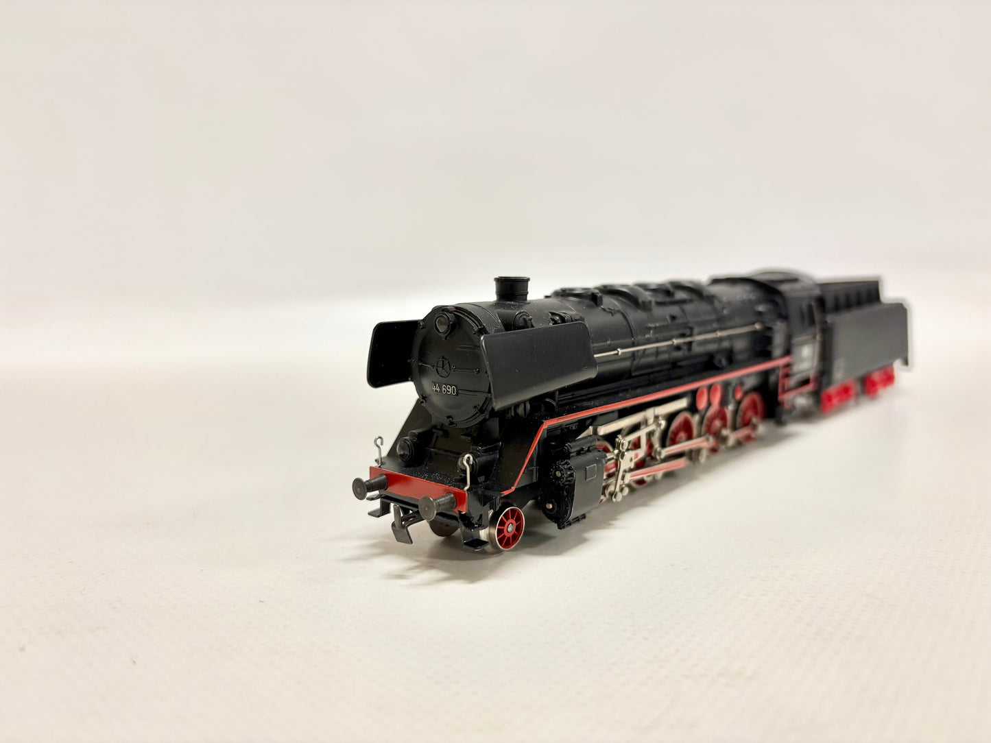 Märklin 3047 Dampflok Br 44 690 mit Telexkupplung DB AC H0