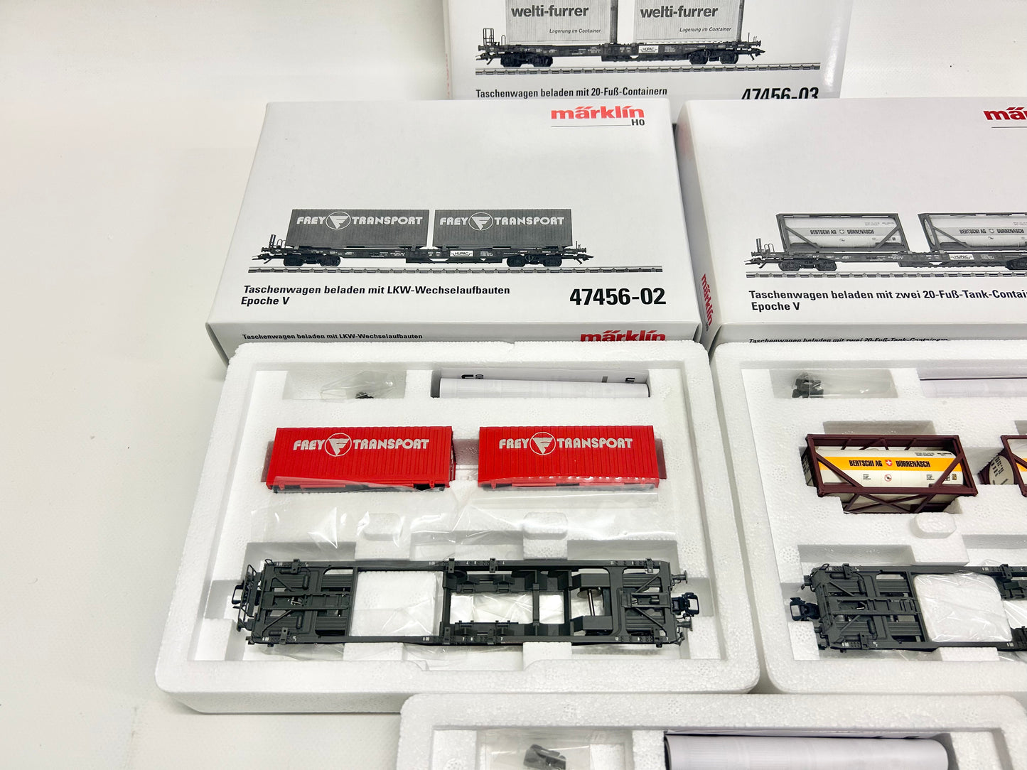 Märklin 47456 Wagen-Set Taschenwagen beladen mit LKW Wechselaufbauten H0