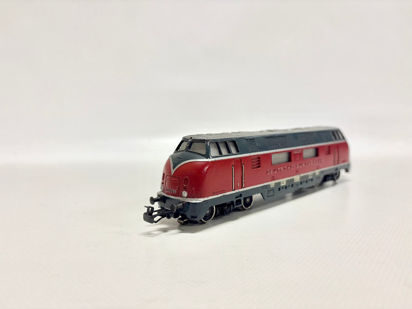 Märklin 3021 Diesellok V200 006 DB AC H0