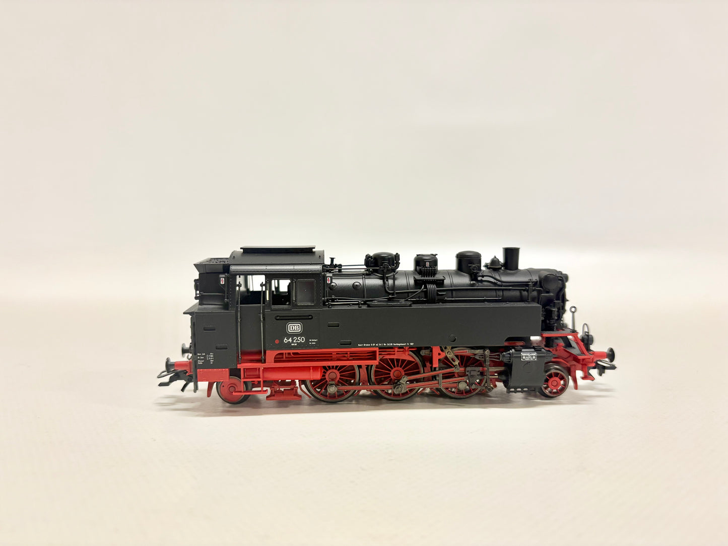 Märklin 39640 Mfx-Digital + Sound Dampflok Br 64 250 DB AC H0