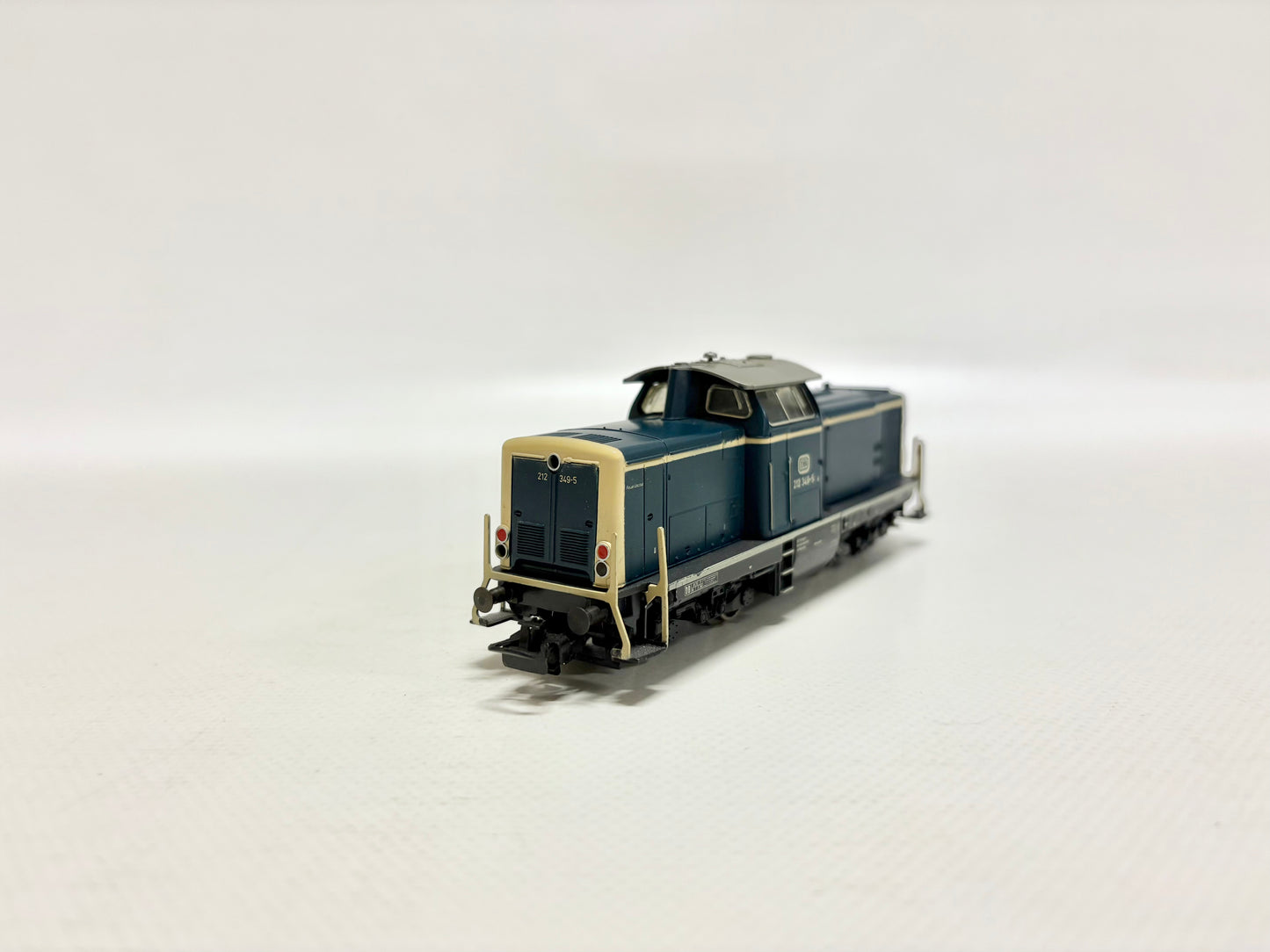 Märklin 3147 Diesellok Br 212 349-5 DB AC H0
