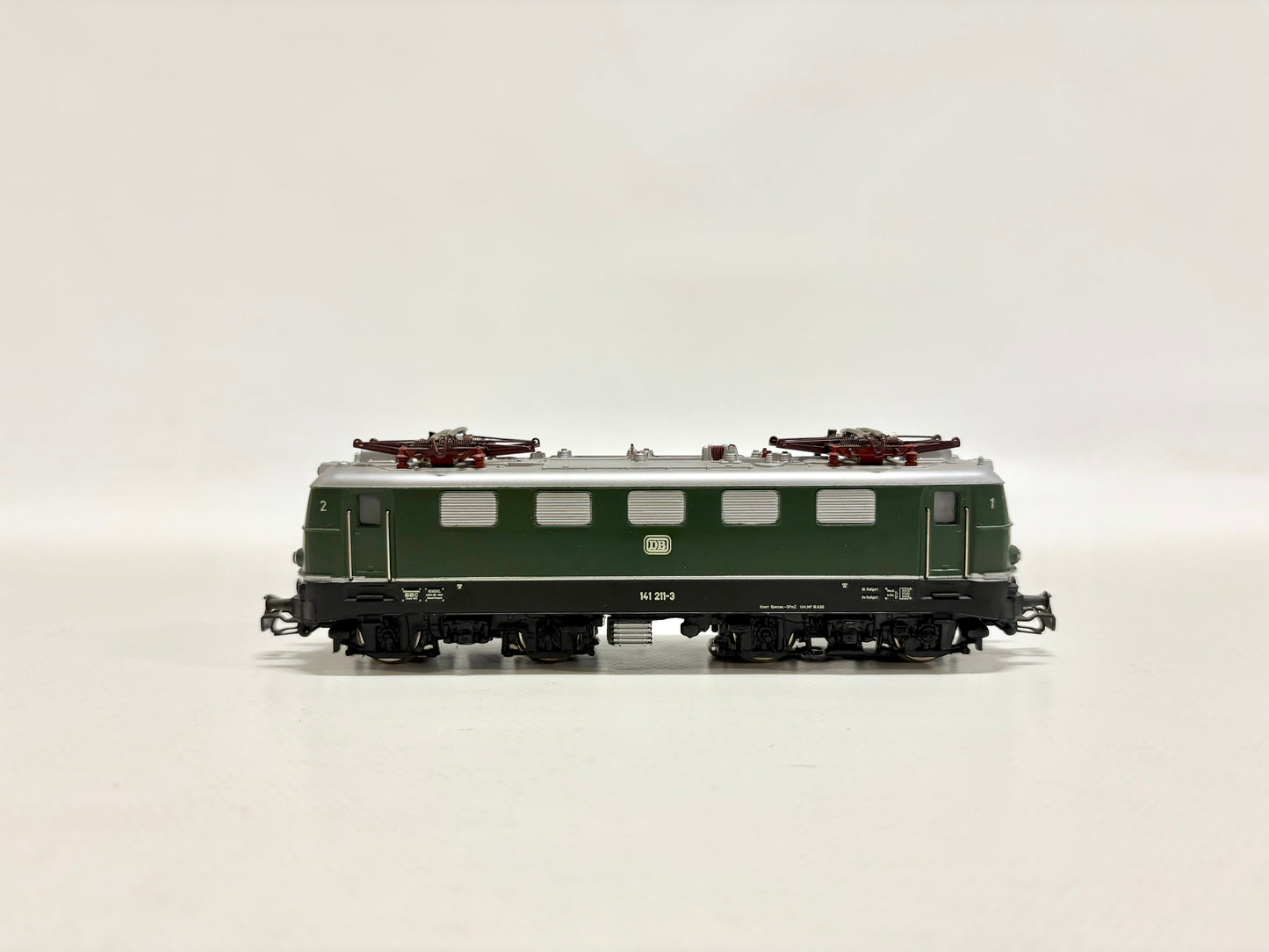 Märklin 3037 E-Lok Br 141 211-3 DB AC H0