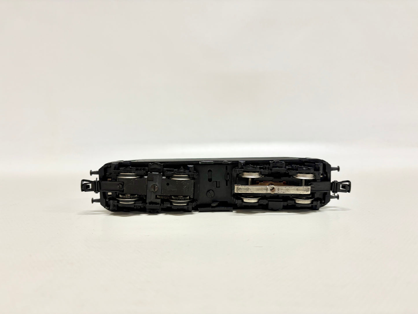 Märklin 3037 E-Lok Br 141 211-3 DB AC H0