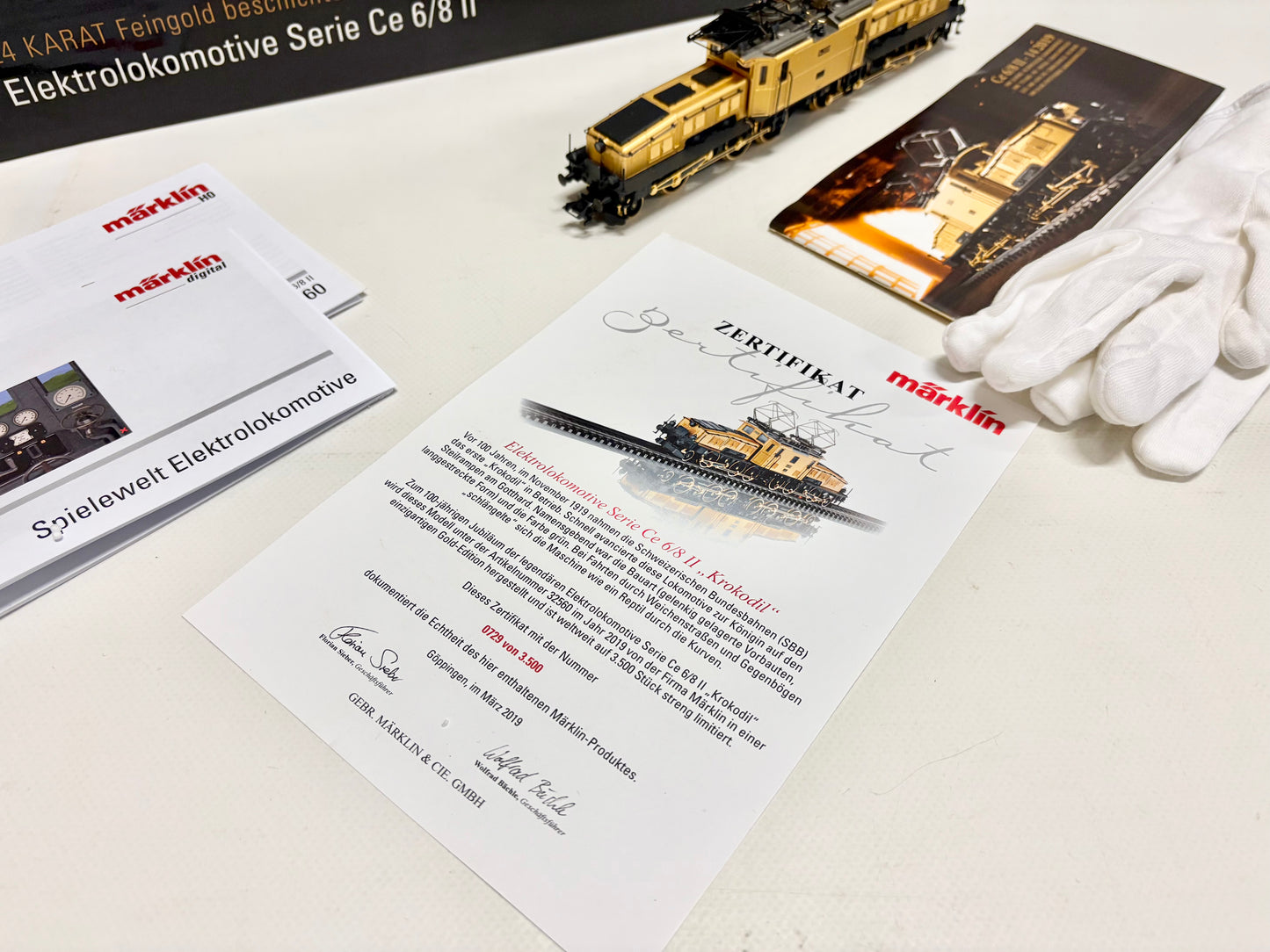 Märklin 32560 Mfx+ Digital & Sound *24 Karat vergoldet* E-Lok Ce 678 Krokodil SBB AC H0