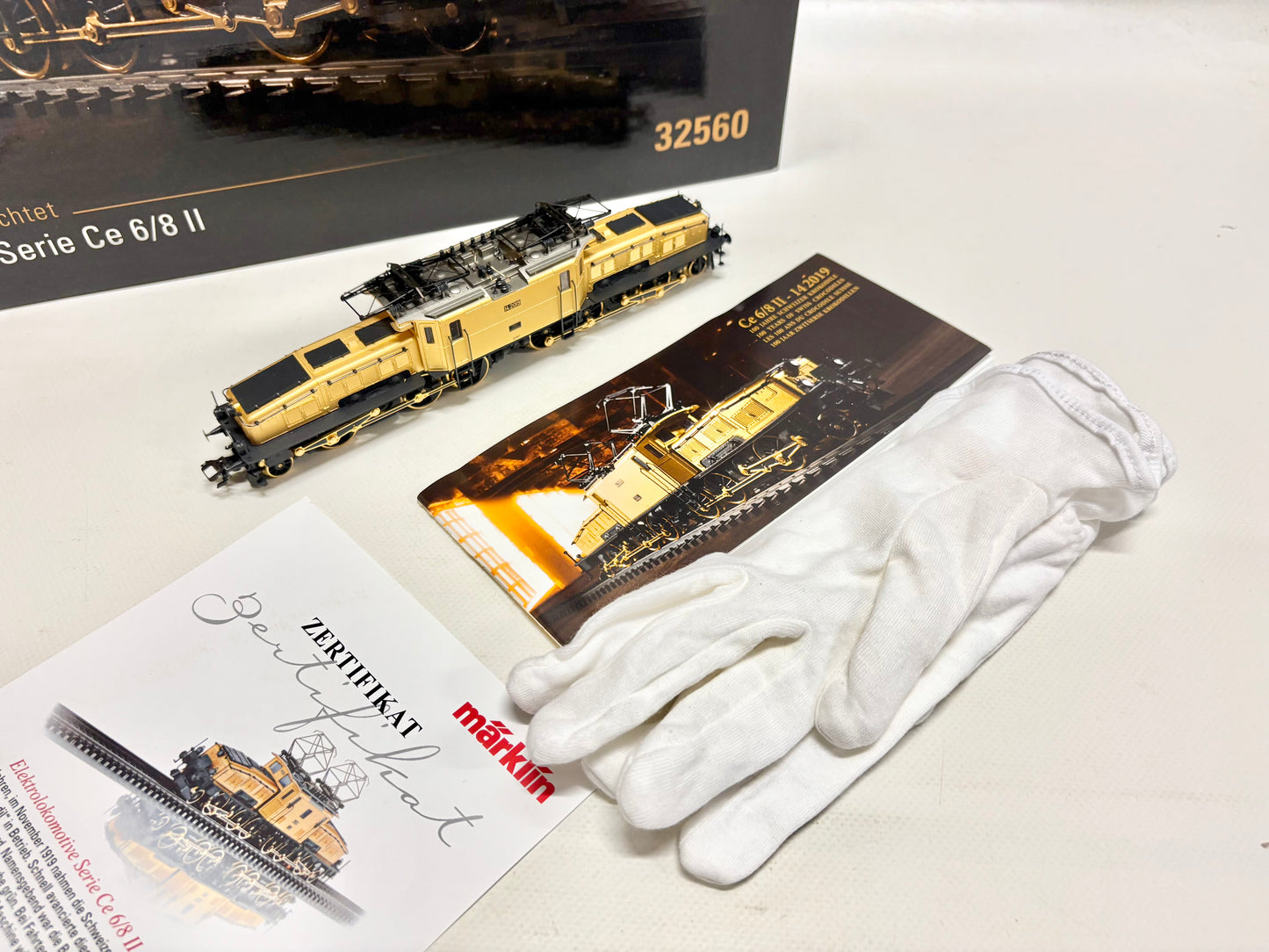 Märklin 32560 Mfx+ Digital & Sound *24 Karat vergoldet* E-Lok Ce 678 Krokodil SBB AC H0