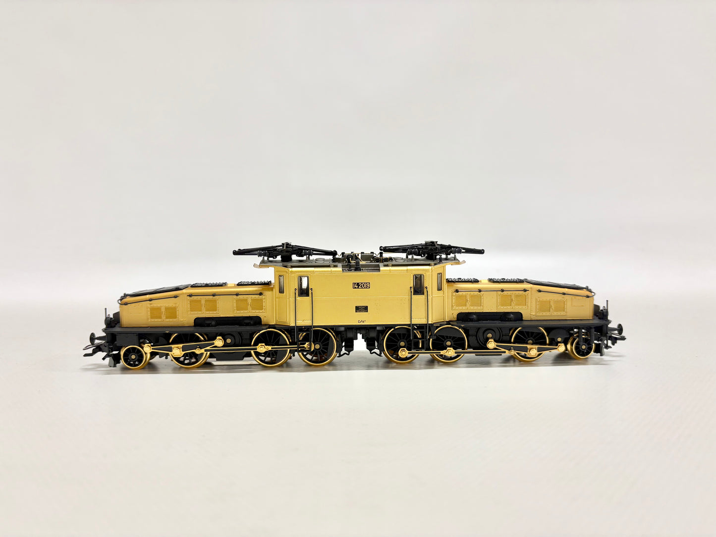 Märklin 32560 Mfx+ Digital & Sound *24 Karat vergoldet* E-Lok Ce 678 Krokodil SBB AC H0