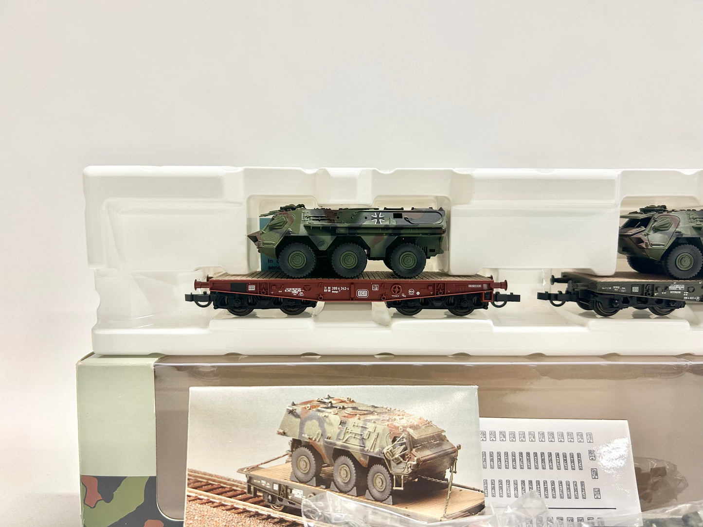 Roco Minitanks 803 heavy-duty wagon with Fuchs wheeled tank H0 