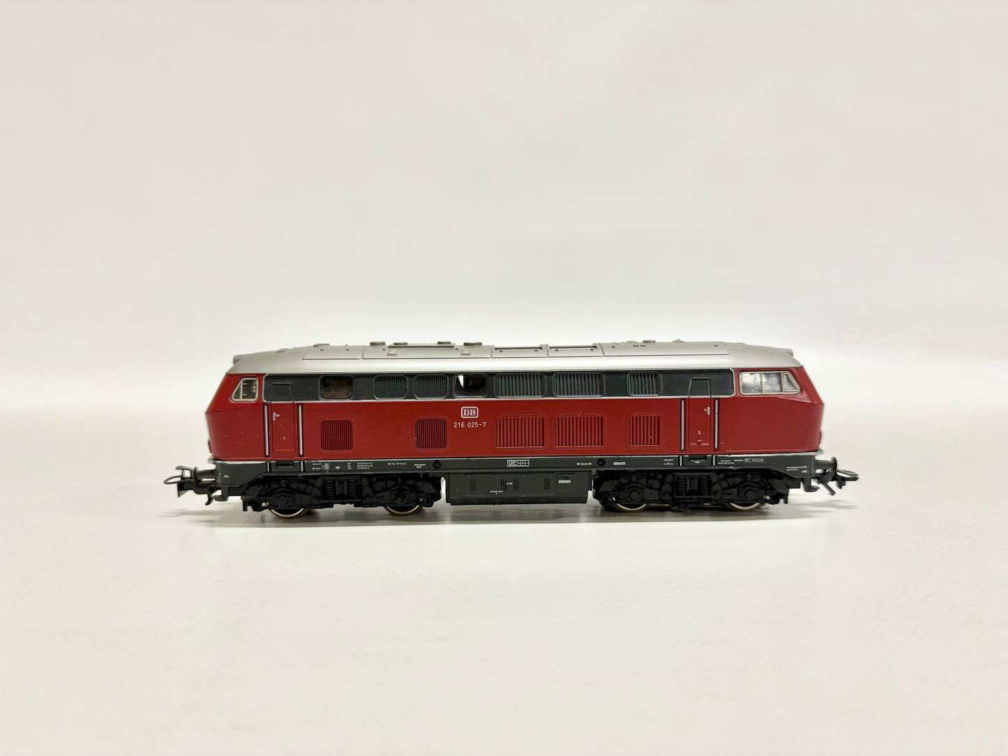 Märklin 3075 Diesellok Br 216 025-7 DB AC H0