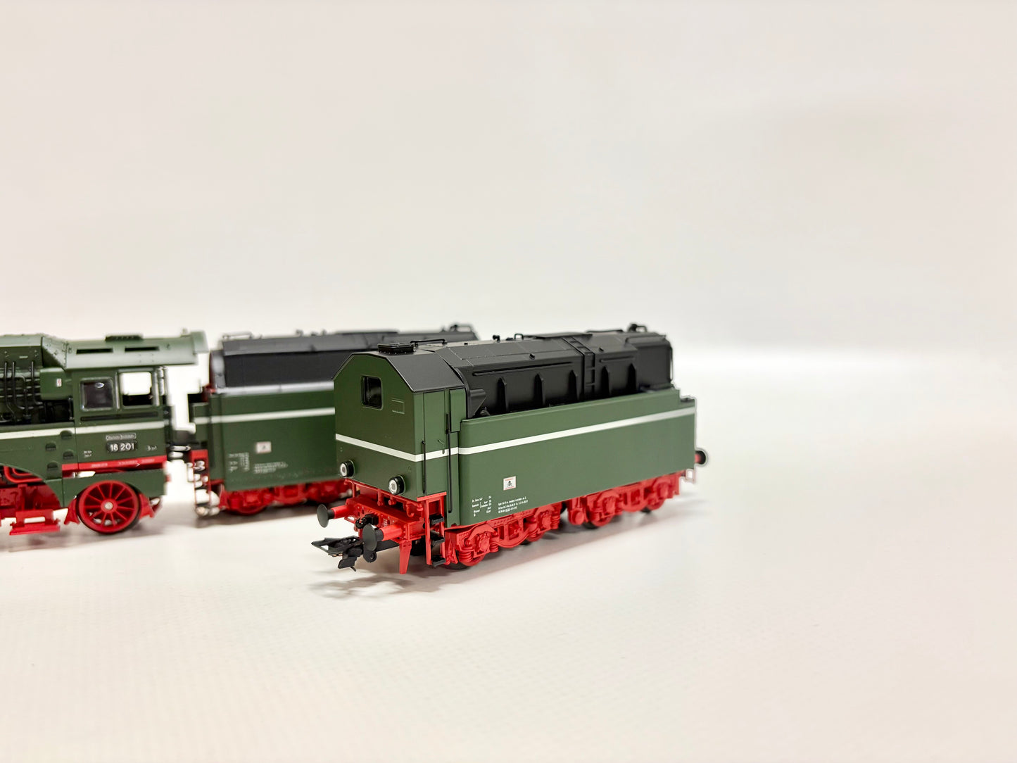 Märklin 38201 Mfx+ Digital & Sound Dampflok Br 18 201 mit Zusatztender DR AC H0