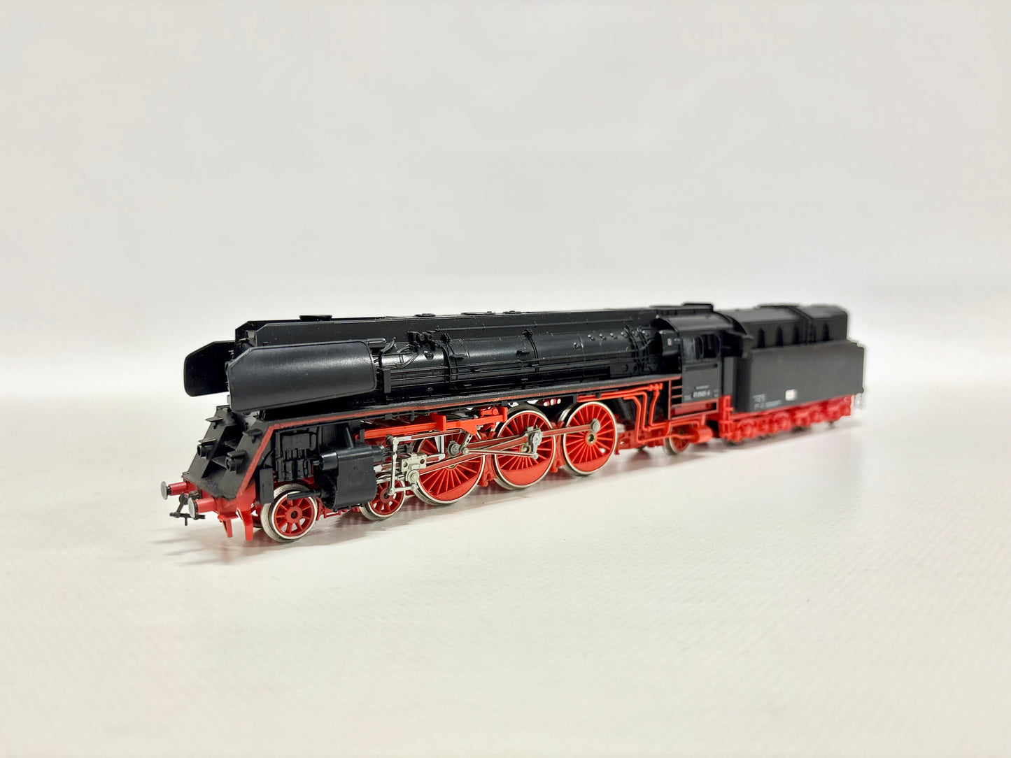 Piko Dampflokomotive Br 01 0505-6 DR DC H0