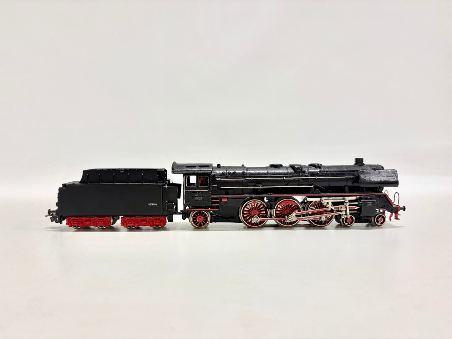 Märklin 3048 Dampflok + Rauchsatz Br 01 DB AC H0