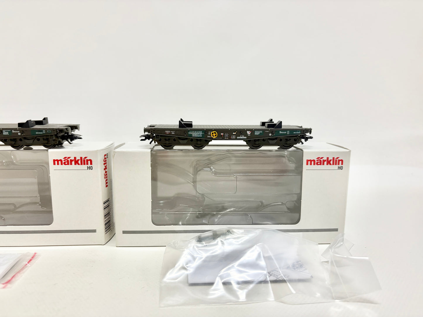 Märklin 48746 + 48748 Schwerlastwagen *ohne Ladung* Bundeswehr AC H0