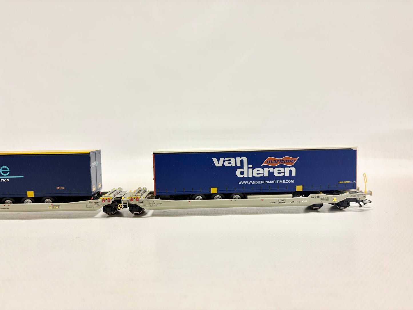 Rocky Rail RR90321 Taschenwagen mit LKW-Auflieger DB AC H0 (Kopie)