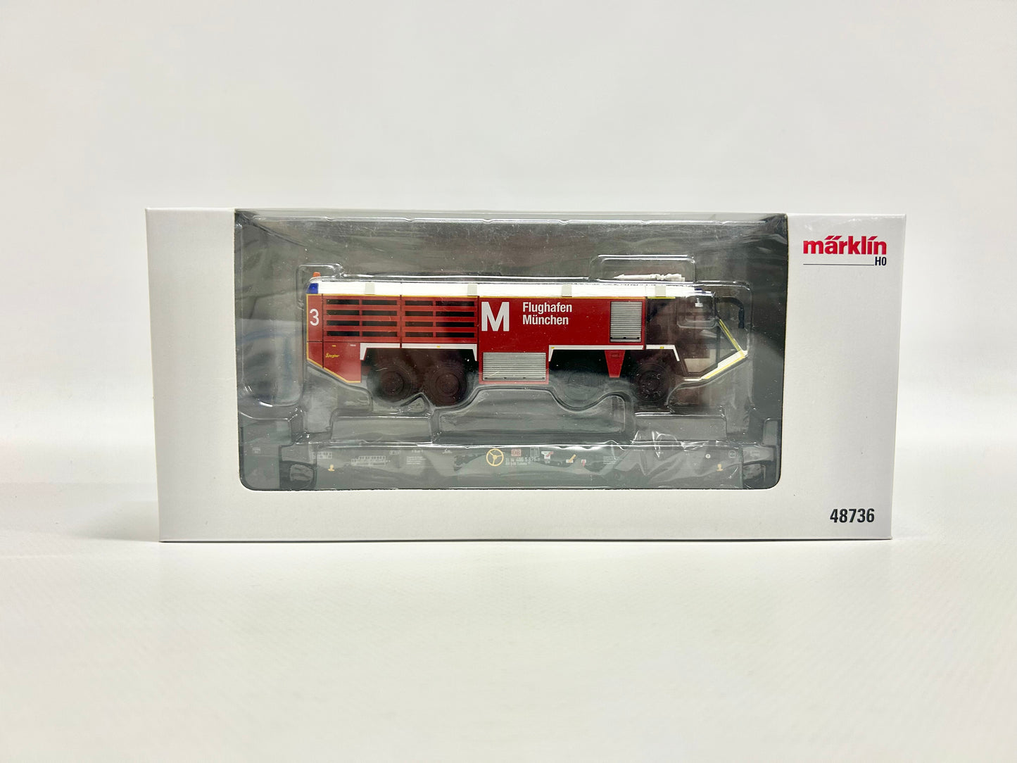 Märklin 48736 Schwerlastwagen mit Flugfeldlöschfahrzeug DB AC H0