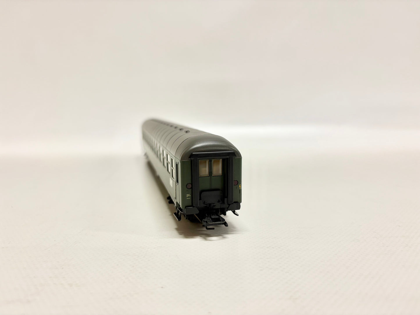 Märklin Personenwagen mit Innenbeleuchtung DB AC H0