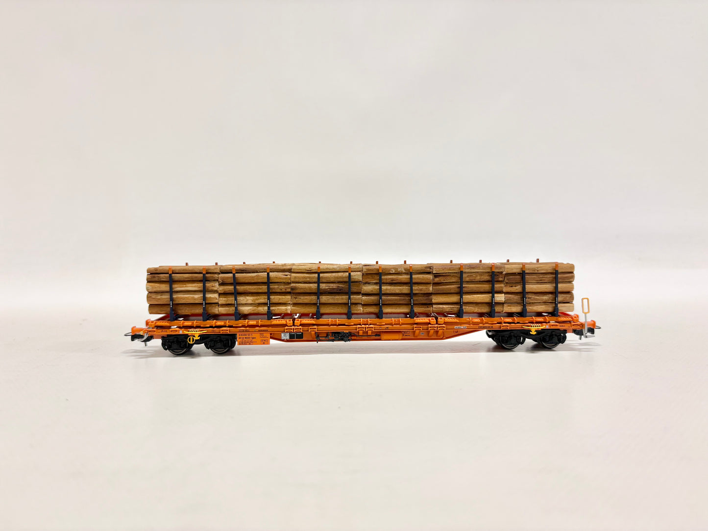 Piko Rungenwagen mit Holzladung Wascosa DC H0