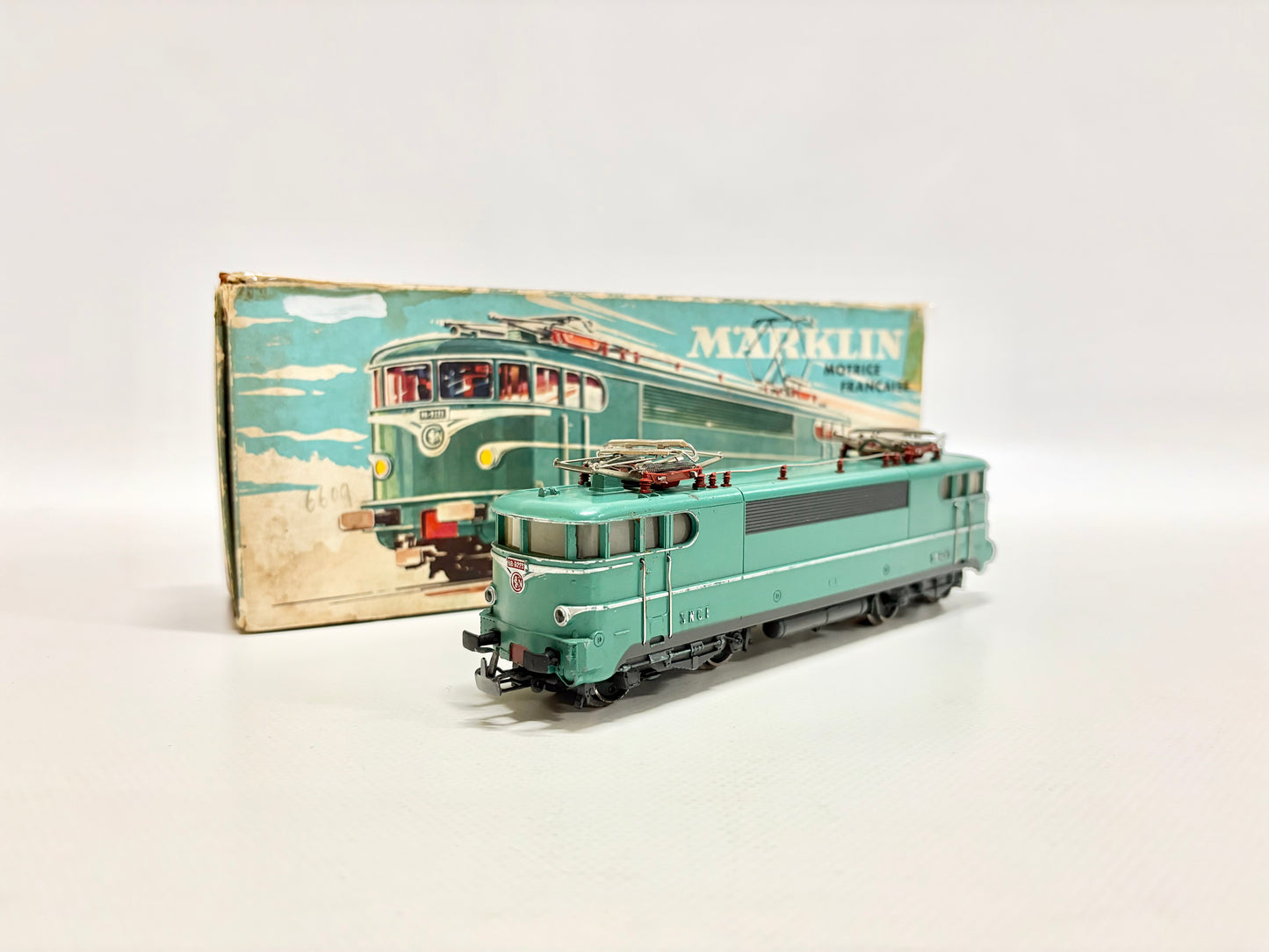 Märklin 3038 E-Lok Serie BB9223 SNCF AC H0