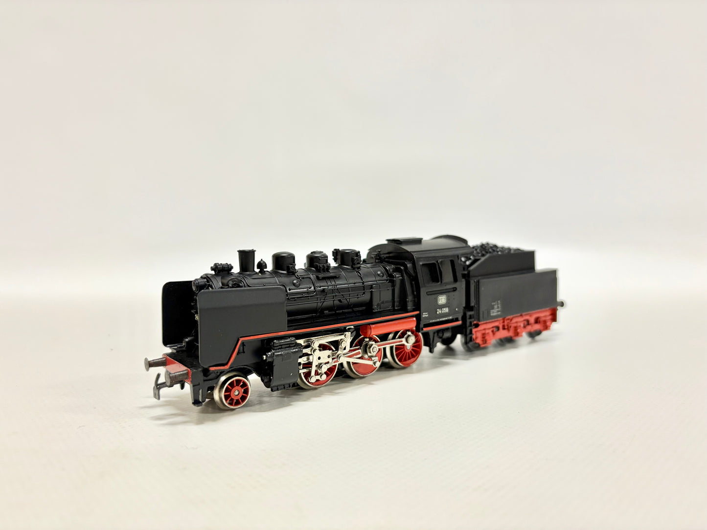 Märklin 3003 Dampflok Br 24 058 DB AC H0