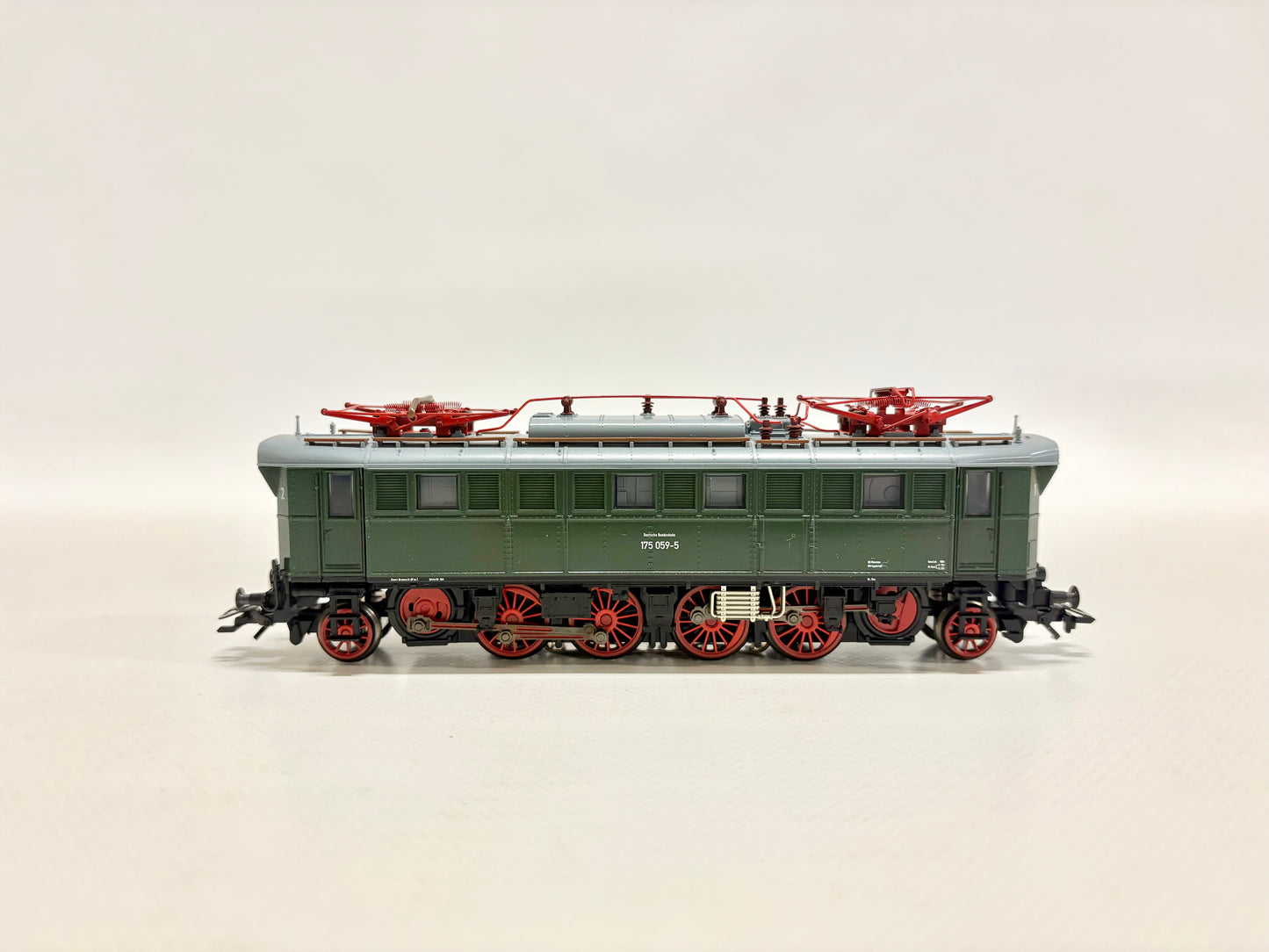Märklin 37489 Mfx+ Digital & Sound E-Lok Museumslok Br 175 DB AC H0