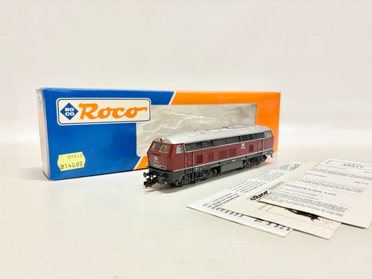 Roco 43417 Diesel Locomotive Br 215 015-9 DB DC H0