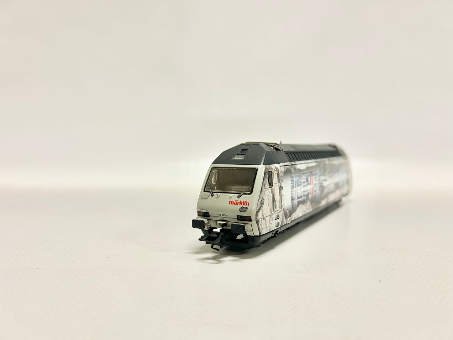 Märklin 39604 Digital SBB Re 460 electric locomotive H0