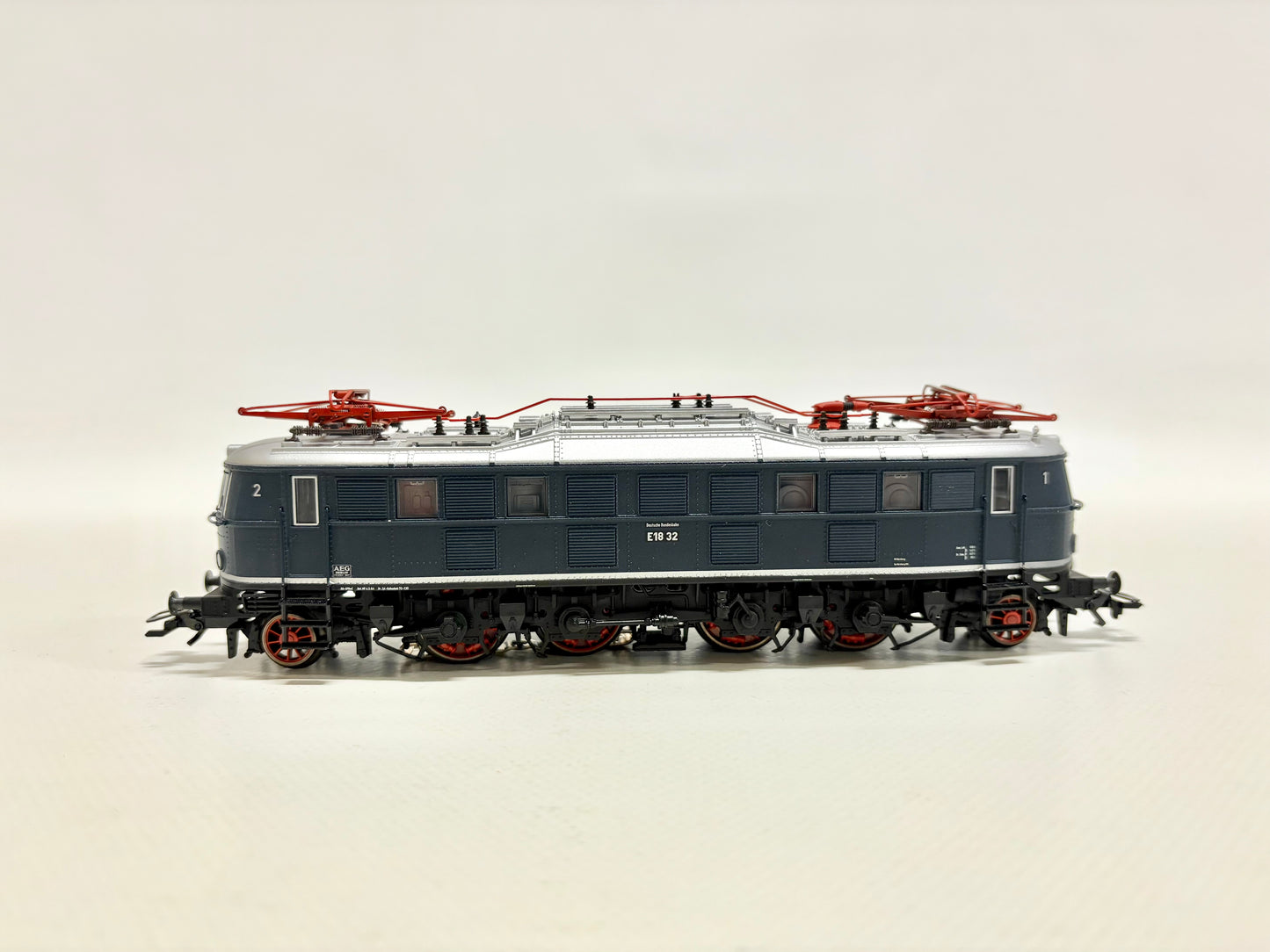 Märklin 39683 Mfx+ Digital & Sound E-Lok Br E18 32 DB AC H0