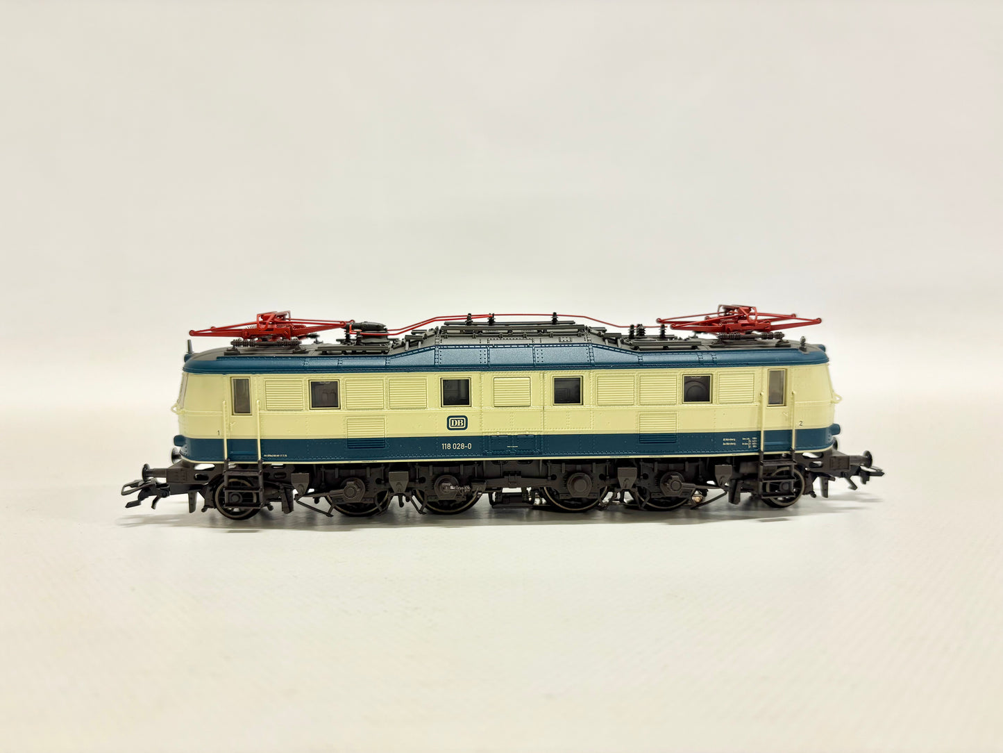 Märklin 37685 Mfx+ Digital & Sound E-Lok Br 118 028-0 DB AC H0