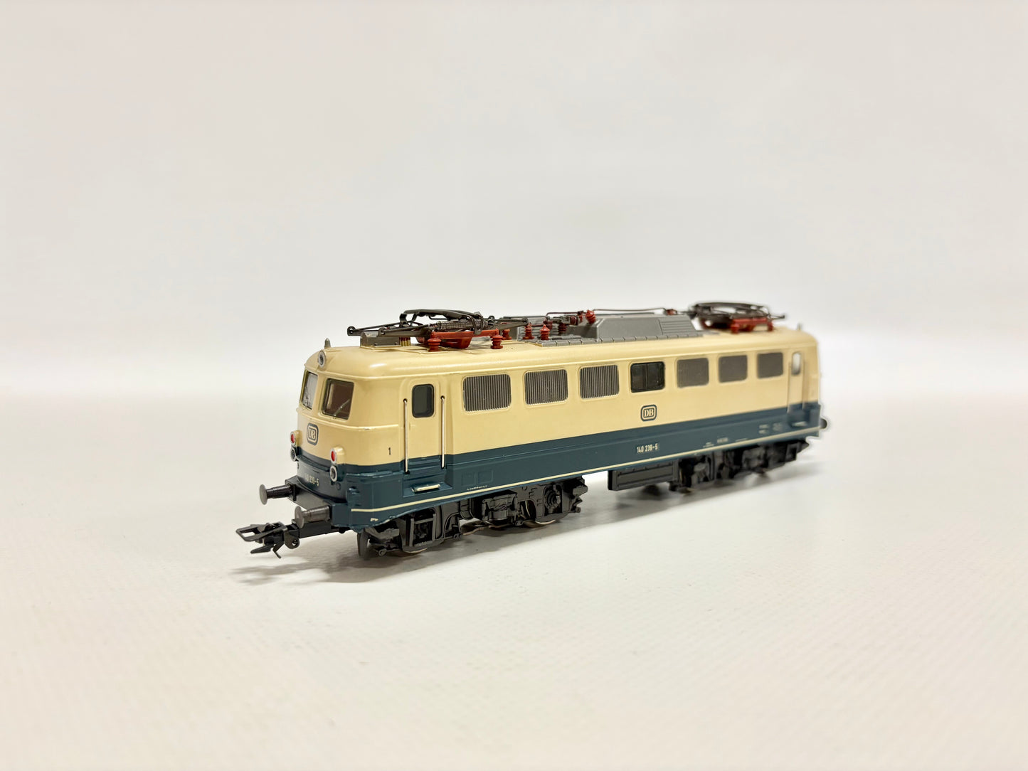 Märklin 3156 Mfx-Digital + Sound Umbau E-Lok Br 140 239-5 DB AC H0