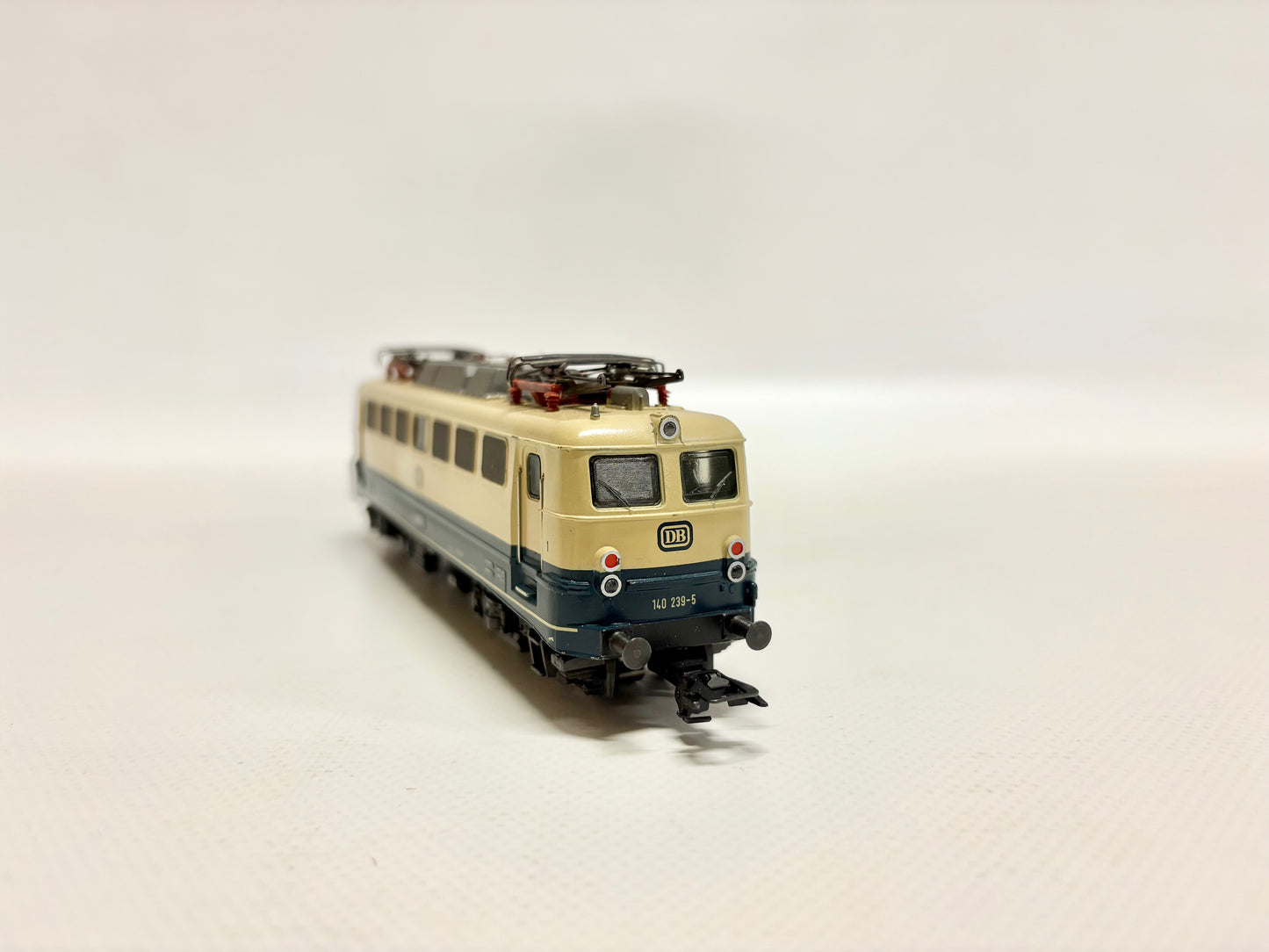 Märklin 3156 Mfx-Digital + Sound Umbau E-Lok Br 140 239-5 DB AC H0