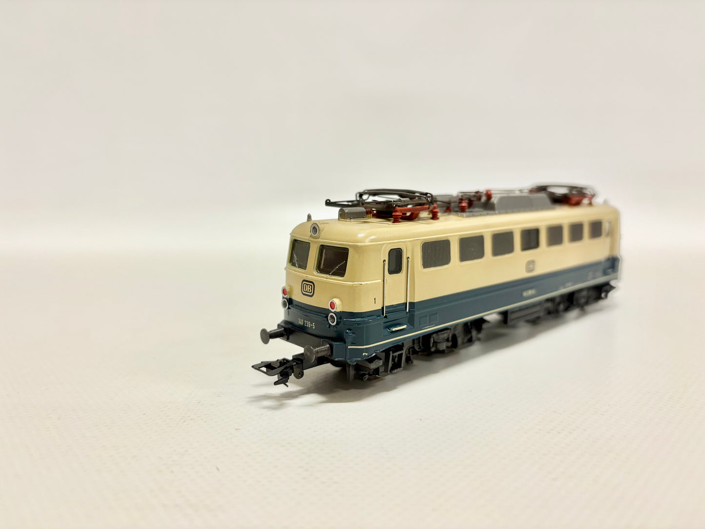Märklin 3156 Mfx-Digital + Sound Umbau E-Lok Br 140 239-5 DB AC H0
