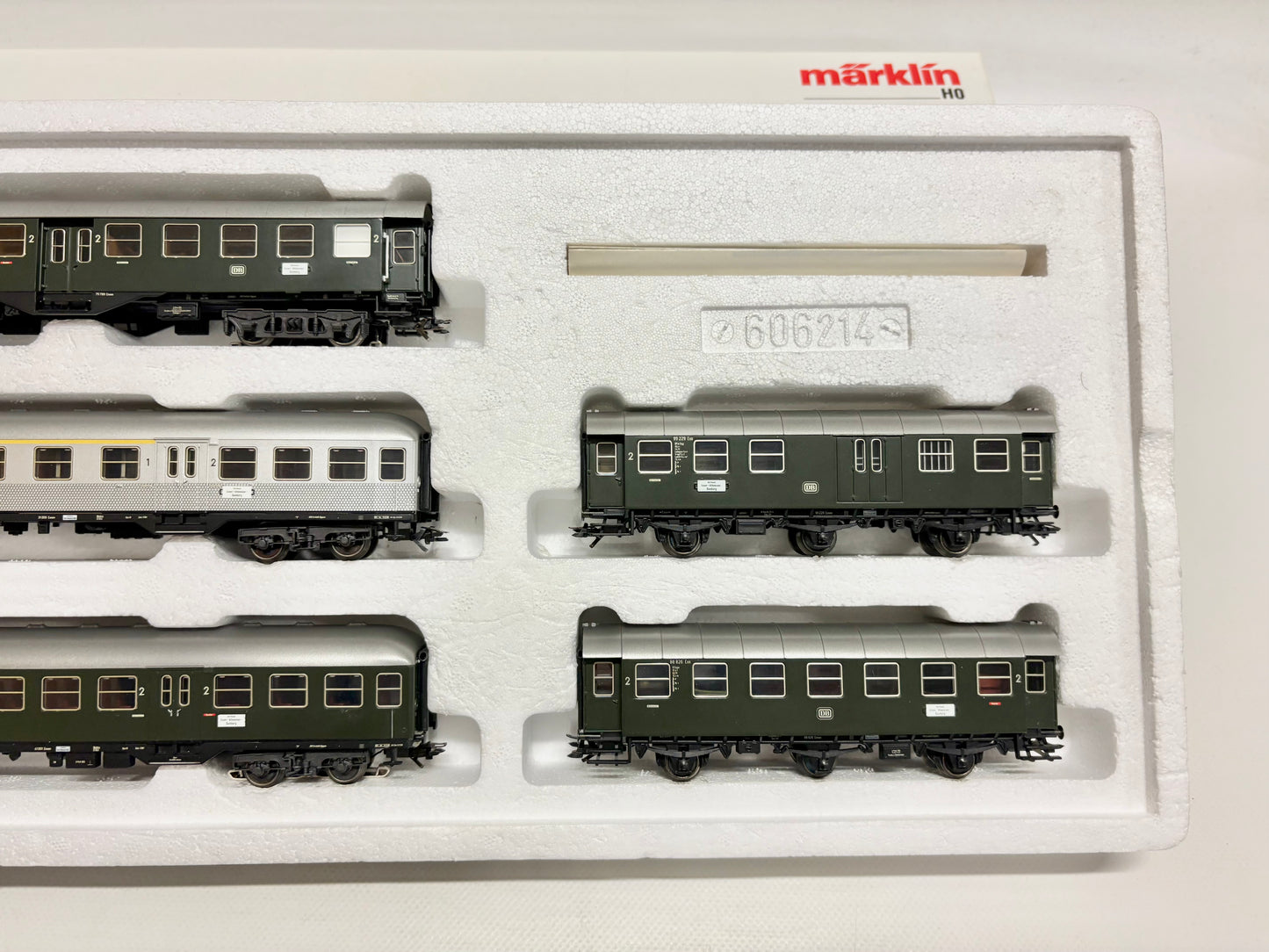 Märklin 42756 Wagen-Set Nahverkehr Personenwagen mit Innenbeleuchtung DB AC H0