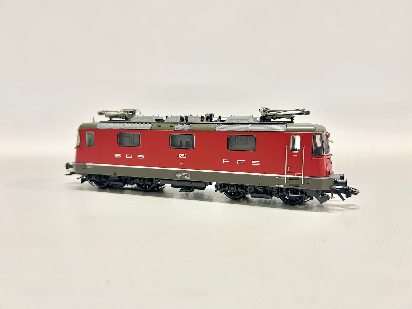 Märklin 37344 Digital Re 4/4 SBB E-Lok H0