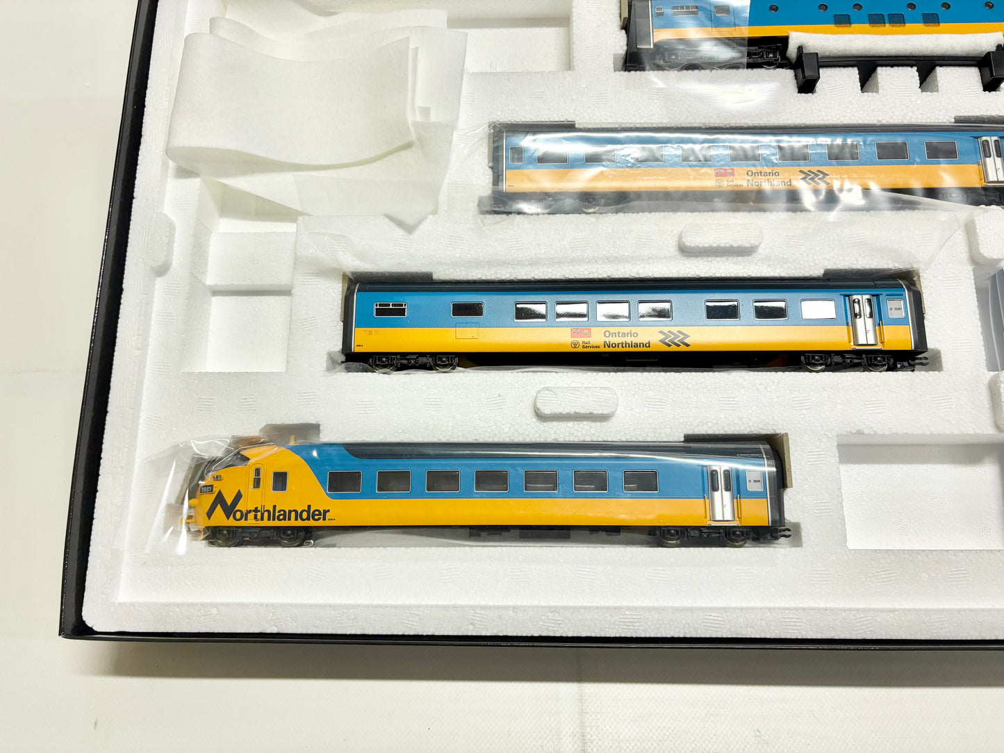 Märklin 39705 Mfx+ Digital & Sound Dieseltriebzug "Northlander" ONR AC H0