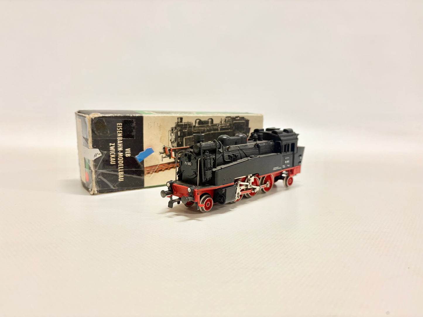 Gützold Personenzug-Tenderlokomotive Br 75 582 DR DDR DC H0
