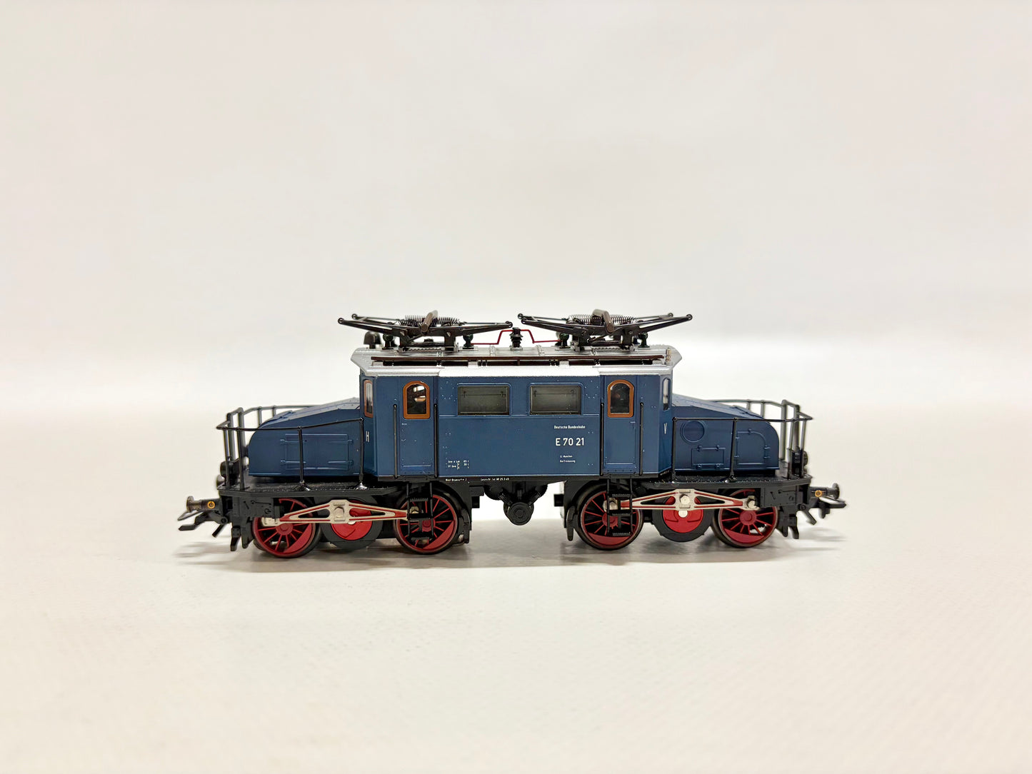 Märklin 3748 E-Lok Br E70 DB AC H0