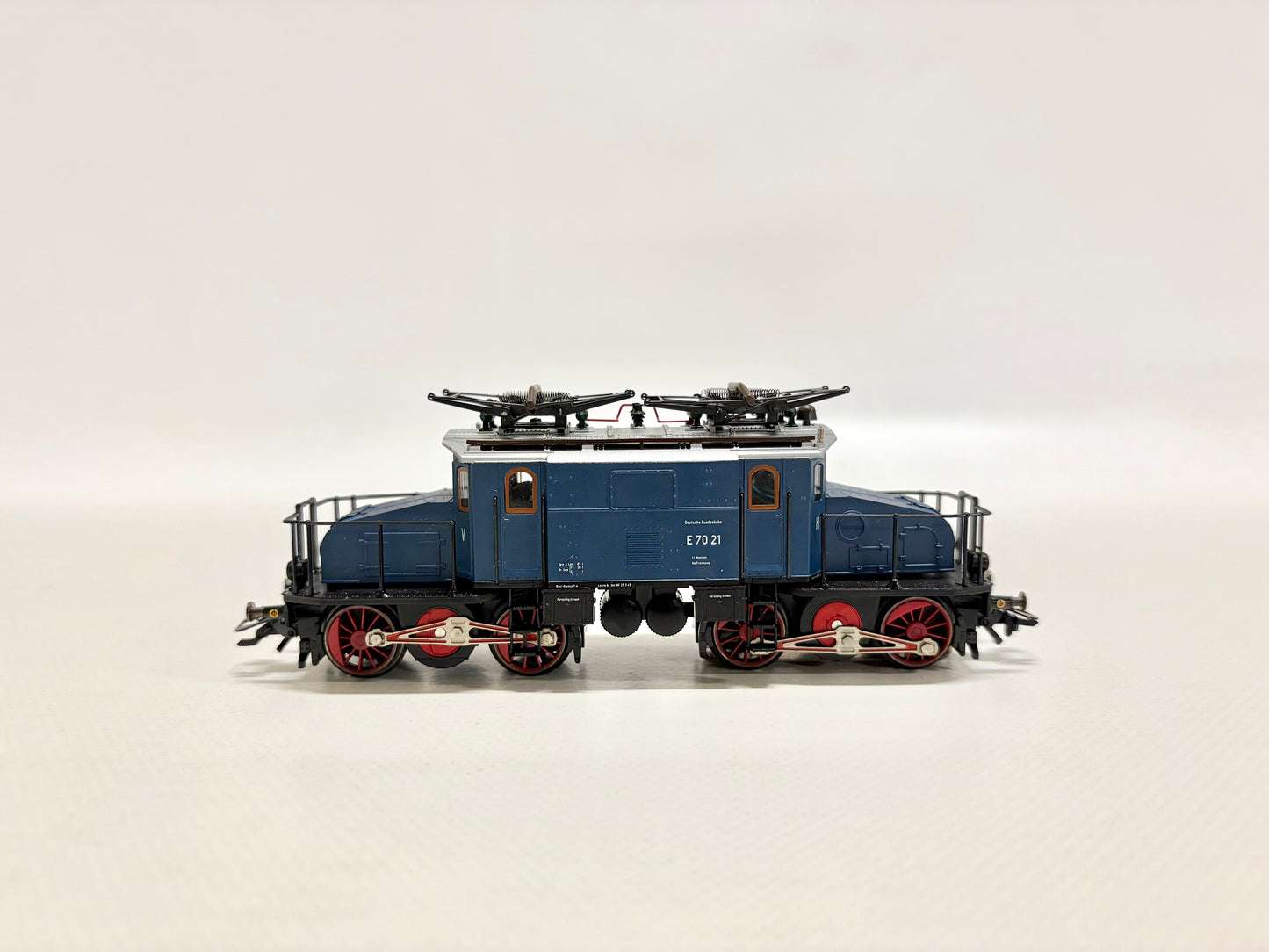 Märklin 3748 E-Lok Br E70 DB AC H0