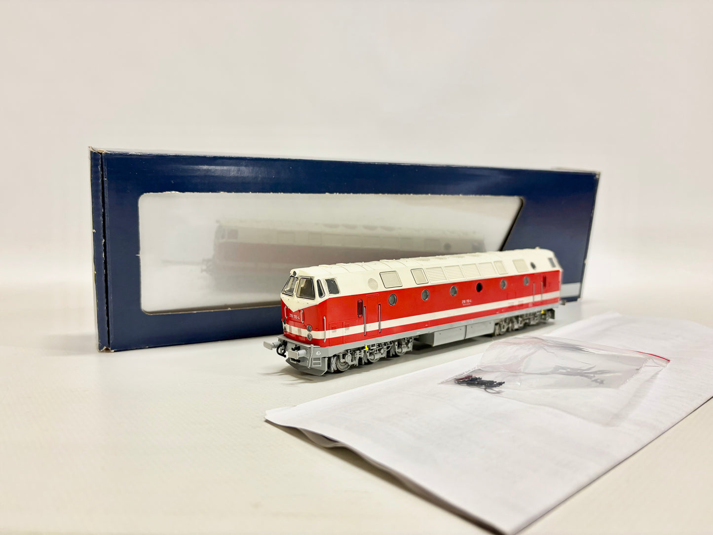 Gützold 33130 AC Diesellok Br 219 110 DR H0