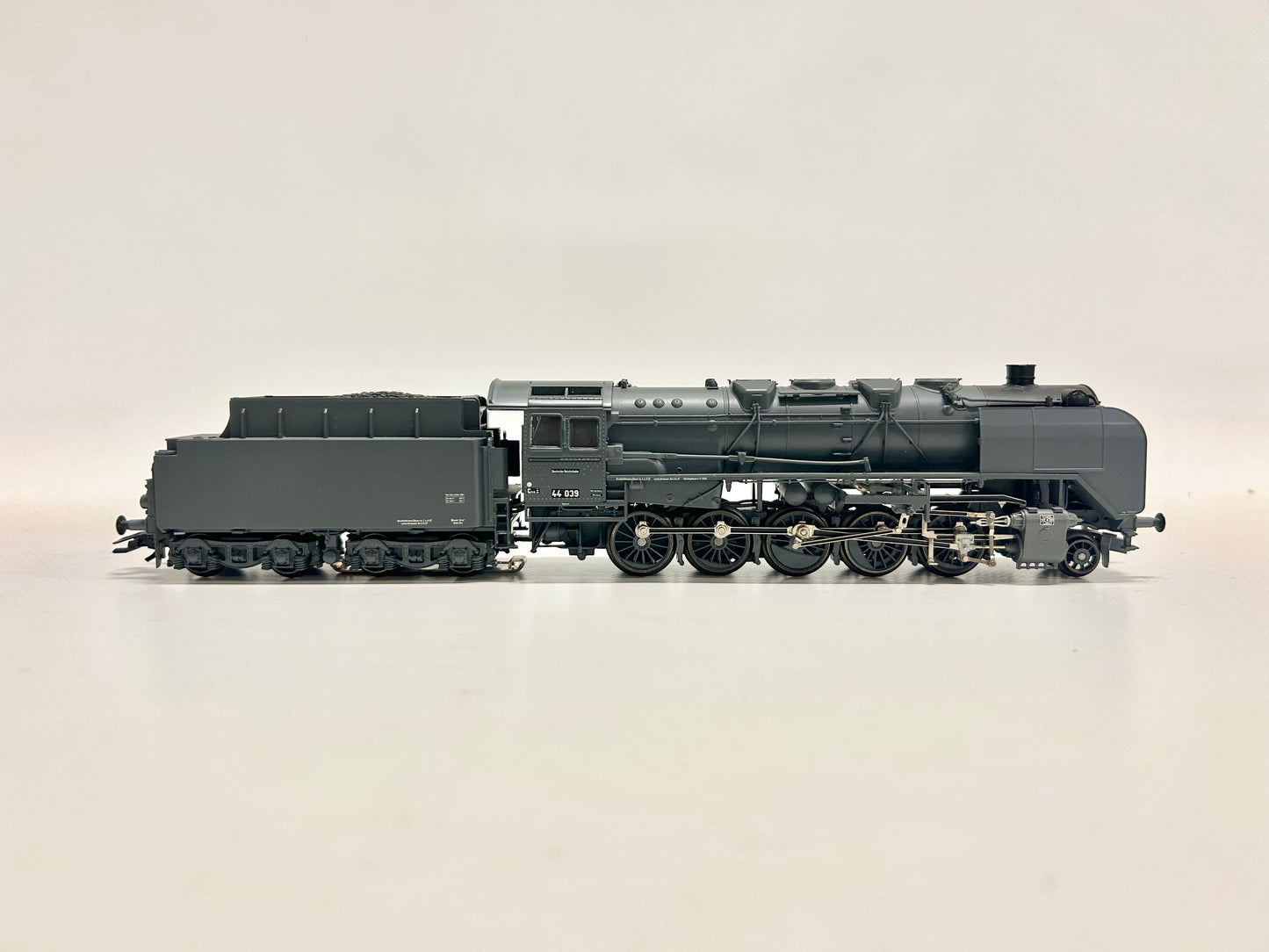 Märklin 37881 Digital Br 44 Dampflok DB H0
