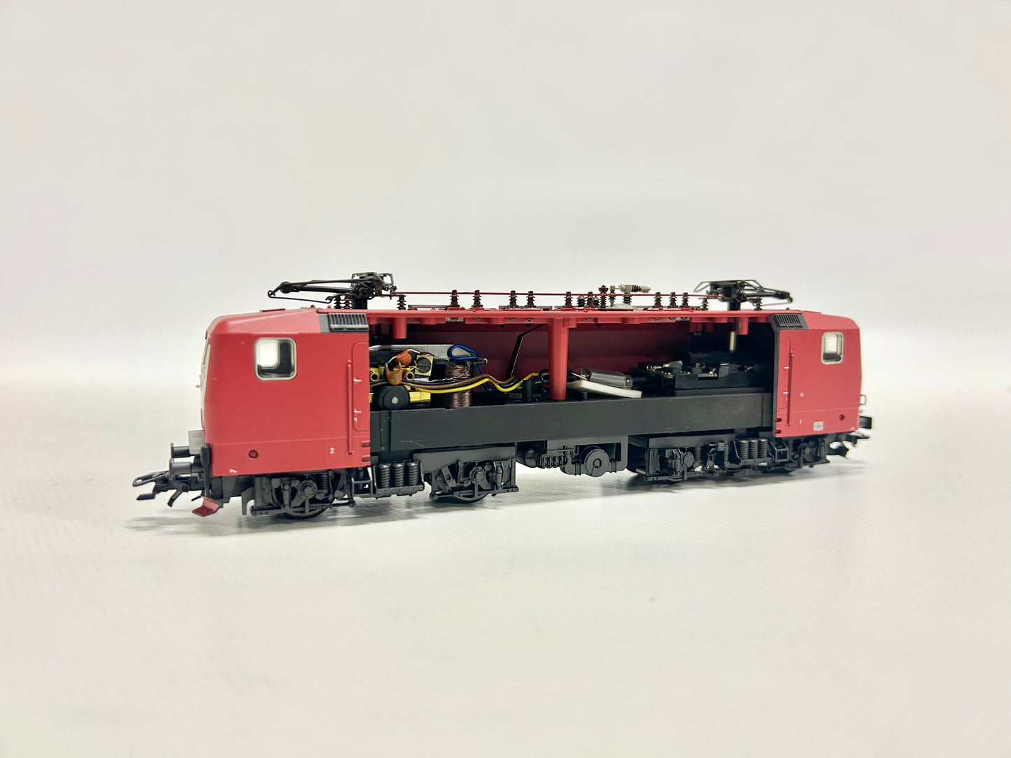 Märklin 3442.001 Cutaway Model Br 212 Electric Locomotive H0