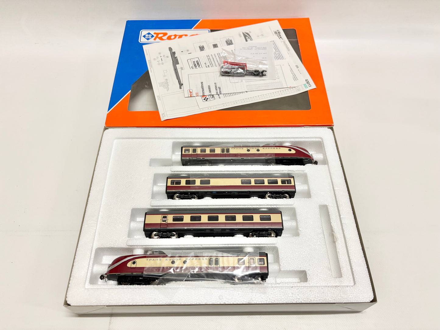 Roco 43900 Digital Dieseltriebzug VT 11.5 Helvetia DB AC H0