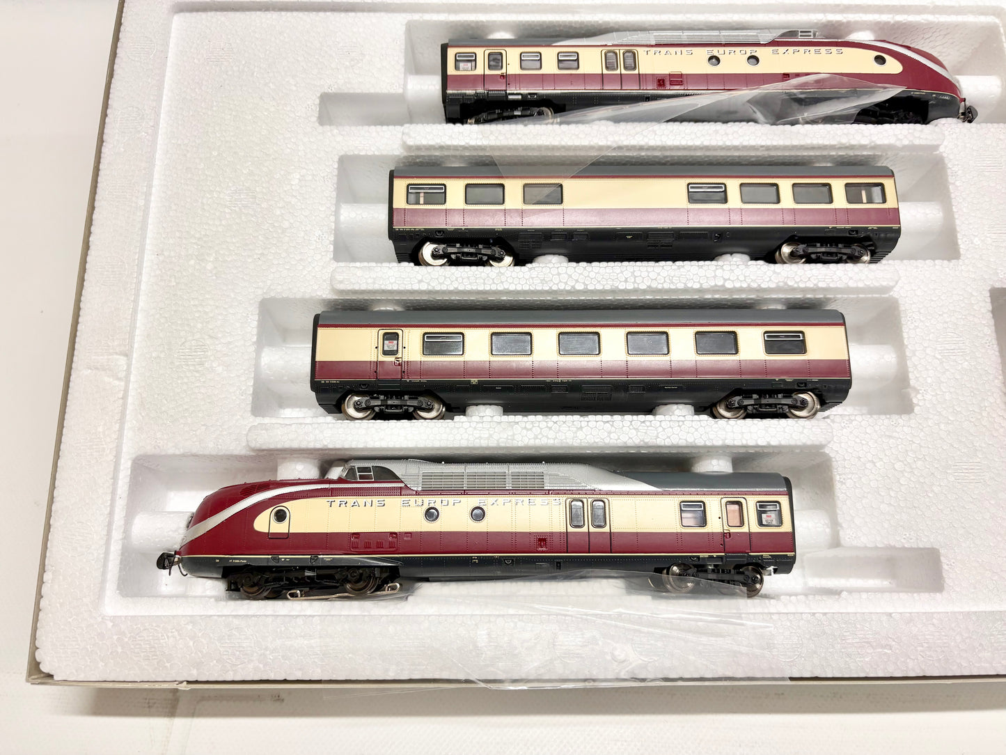 Roco 43900 Digital Dieseltriebzug VT 11.5 Helvetia DB AC H0