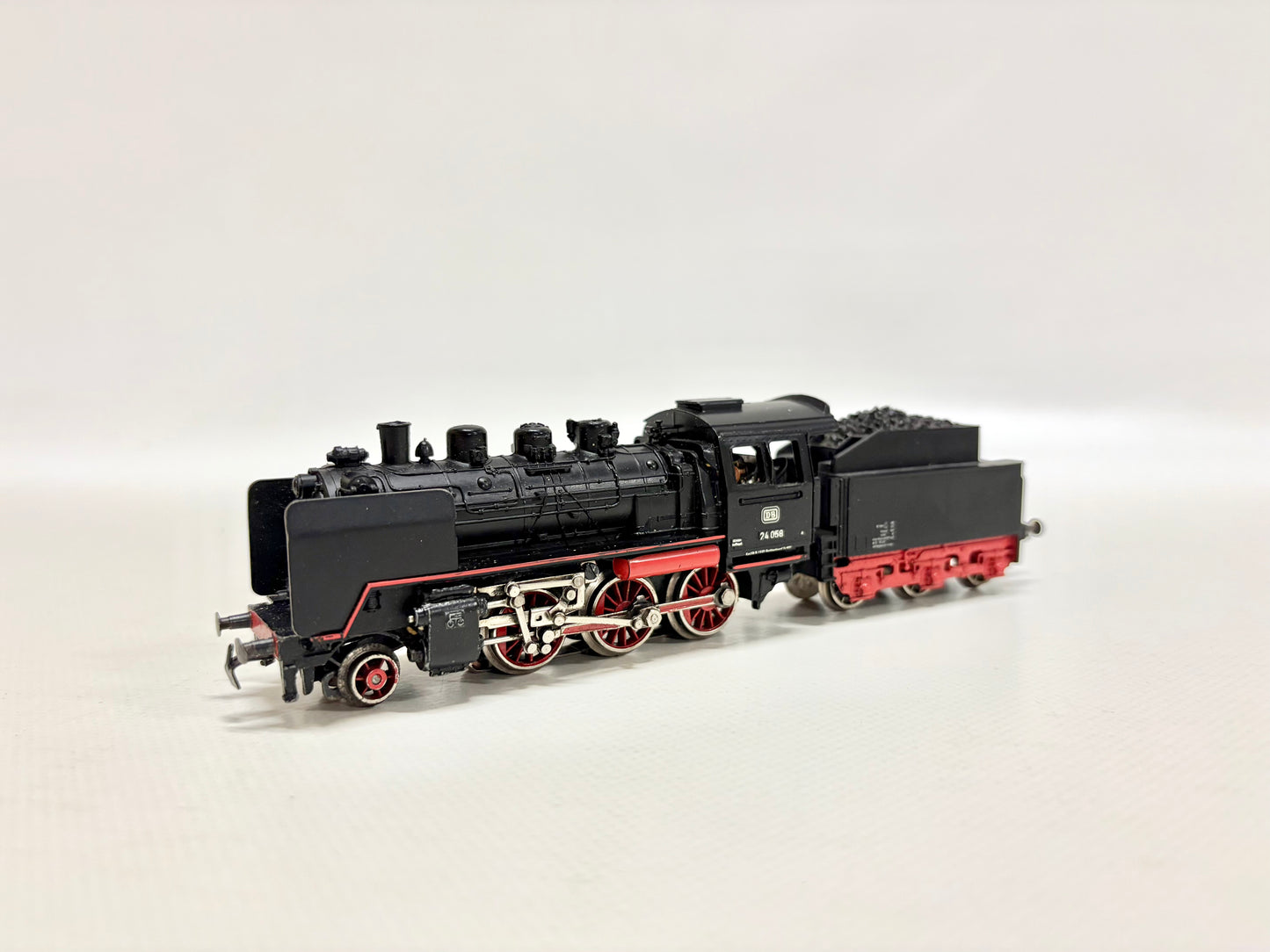 Märklin 3003 Dampflokomotive Br 24 058 DB AC H0