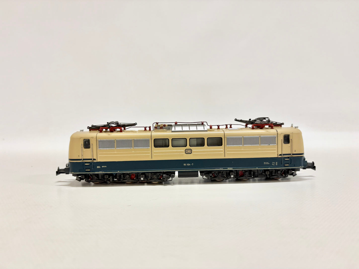 Märklin 3058 Elektrolokomotive Br 151 104-7 DB AC H0