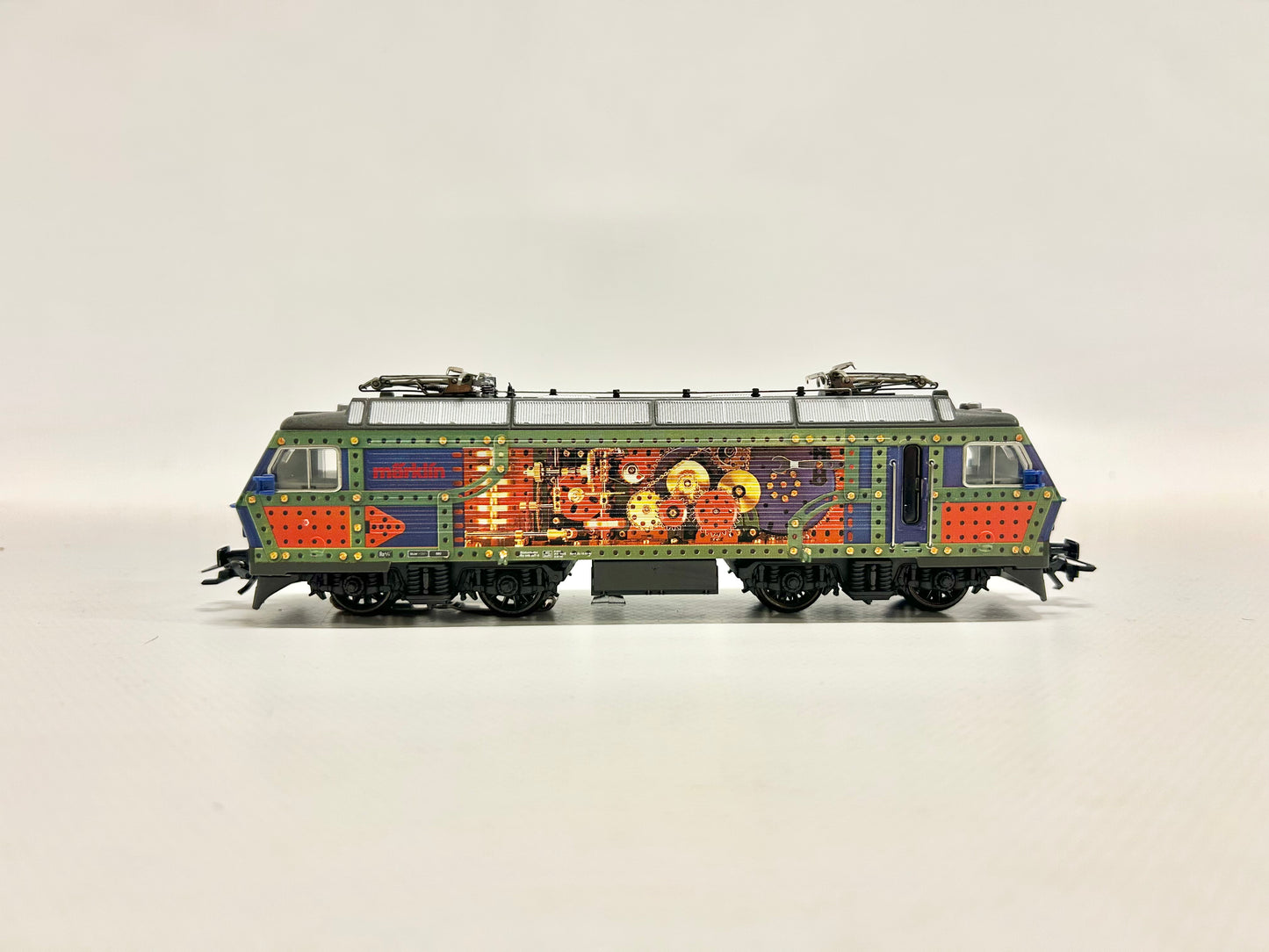 Märklin 37302 Digital Electric Locomotive Re 446 SBB "Metal Construction Kit" H0