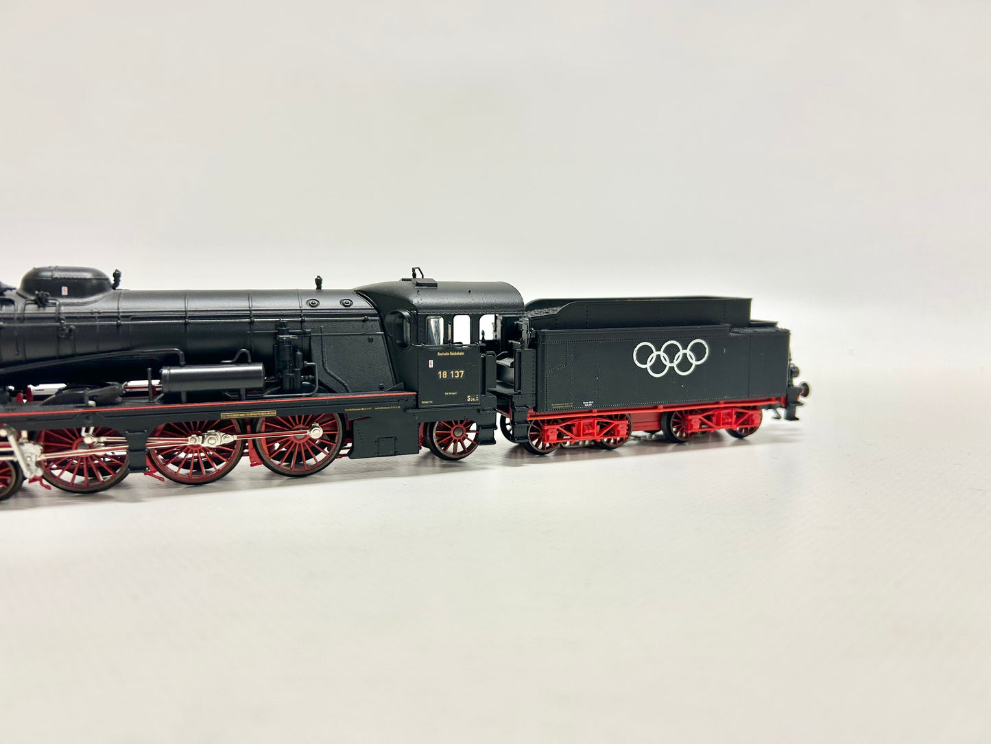 Märklin 34112 Digital Br 18 DRG Dampflok "Olympia" H0