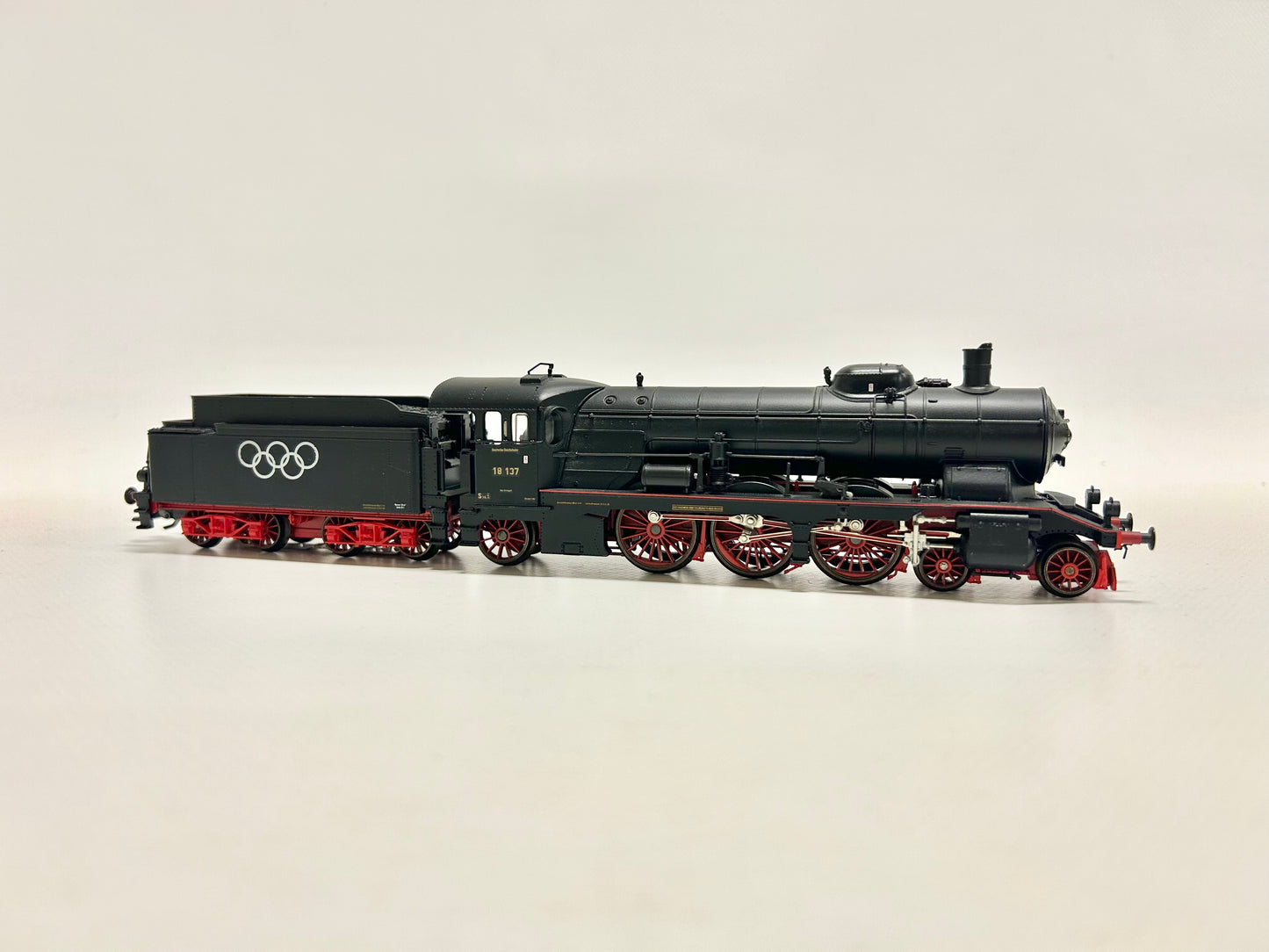 Märklin 34112 Digital Br 18 DRG Dampflok "Olympia" H0