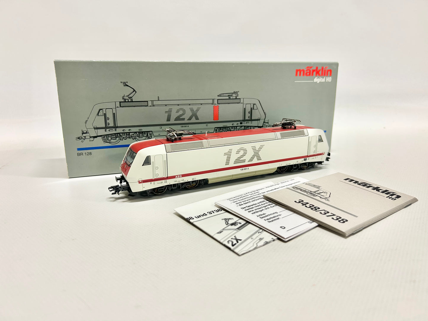 Märklin 3738 Digital Br 128 electric locomotive H0