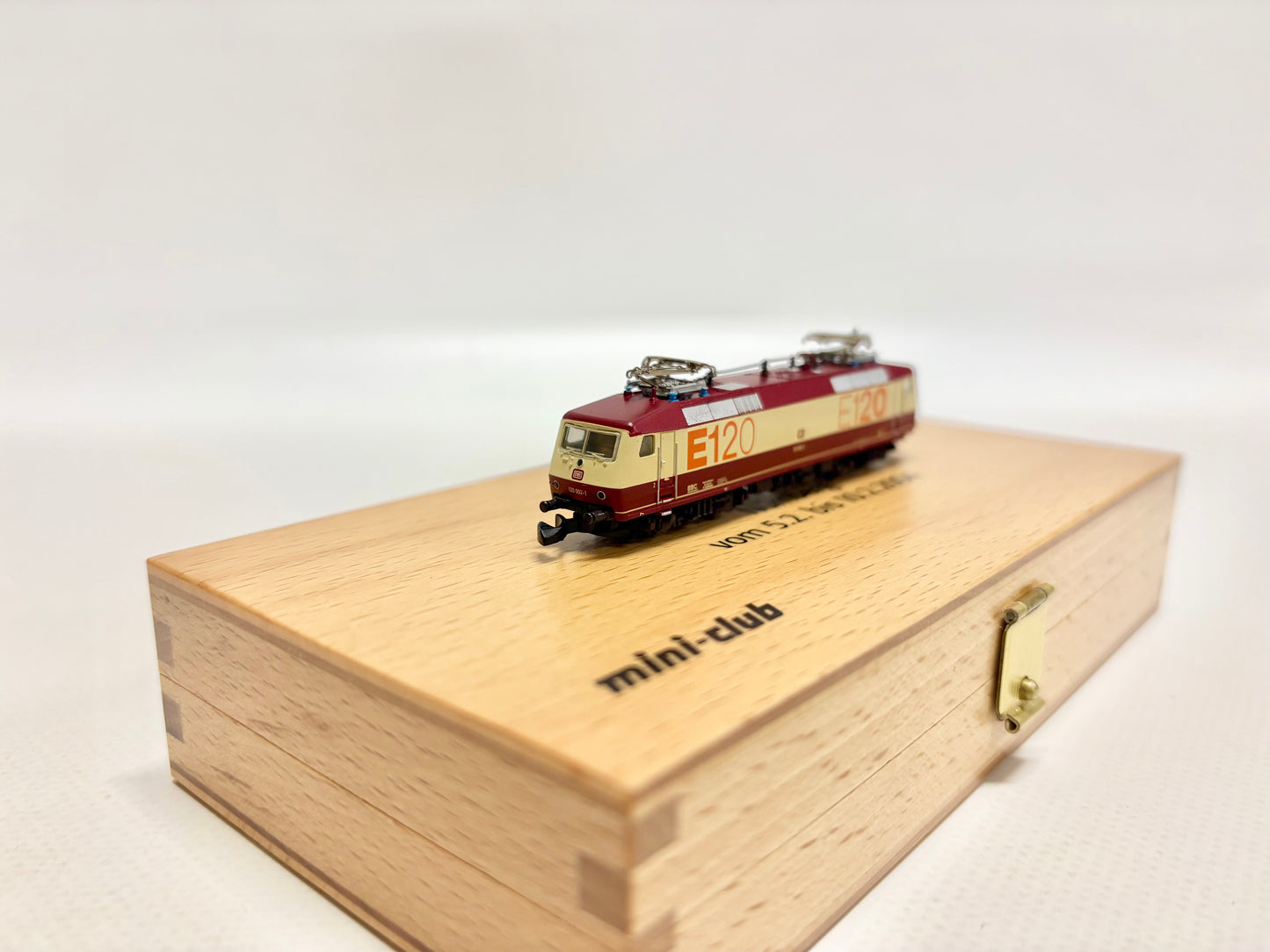 Märklin Mini Club E-Lok Br 120 E120 Spielwarenmesse Spur Z