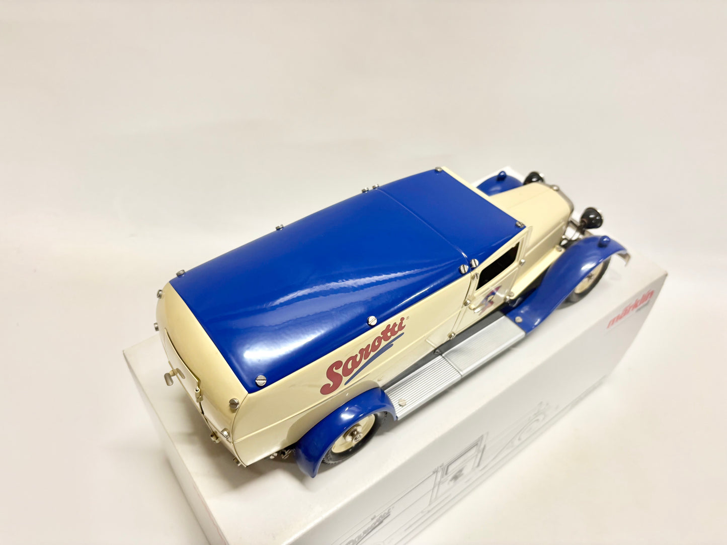 Märklin 19892 Lieferwagen "Sarotti" mit Uhrwerk-Antrieb