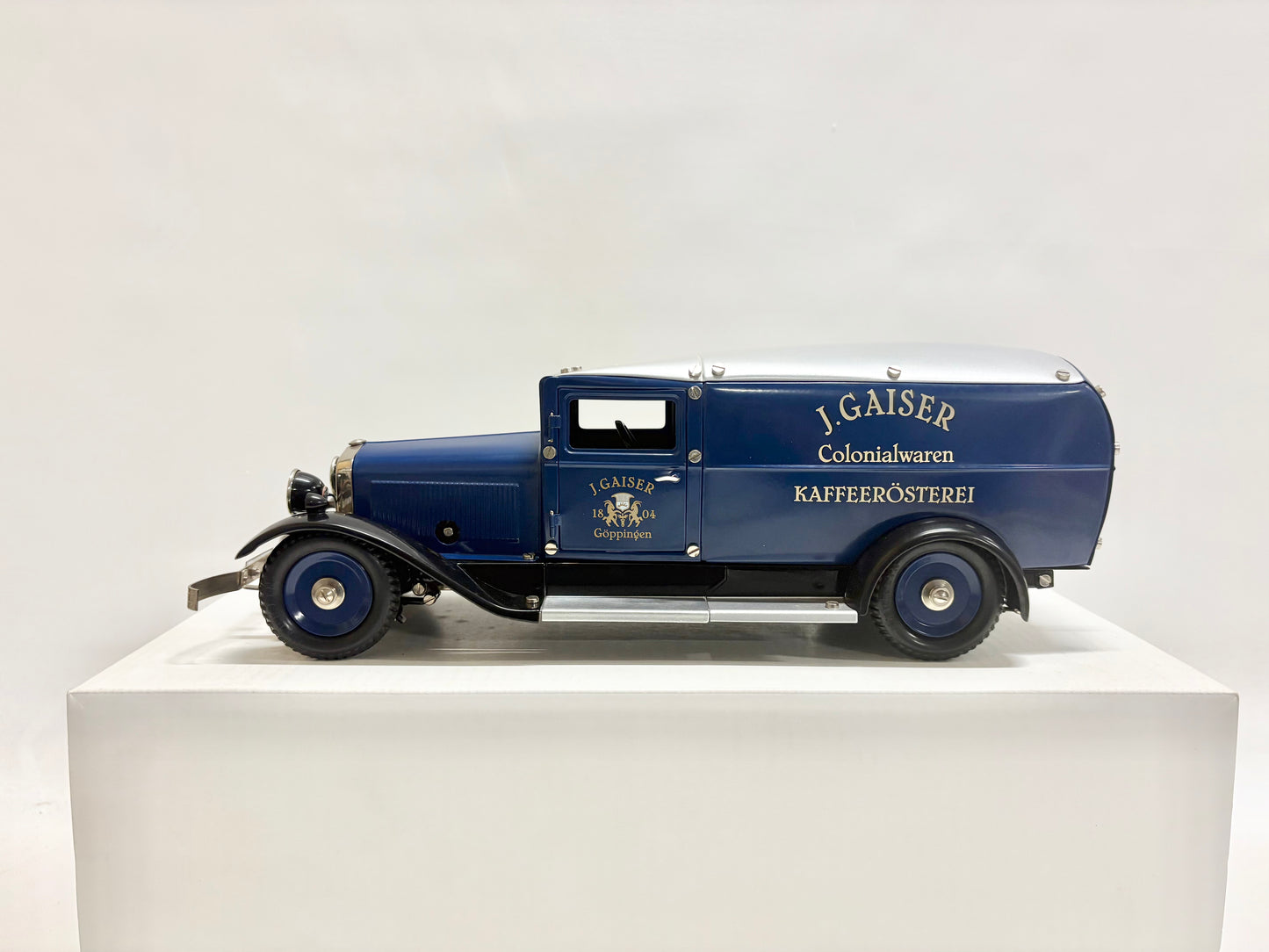 Märklin 19039 Lieferwagen J. Gaiser Kaffeerösterei Göppingen mit Uhrwerk-Antrieb
